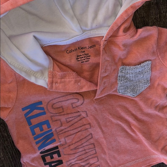 Calvin Klein | Hooded Short-sleeve T-Shirt | 12M - Picture 2 of 2
